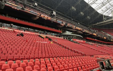 Sporthallen en tribunes